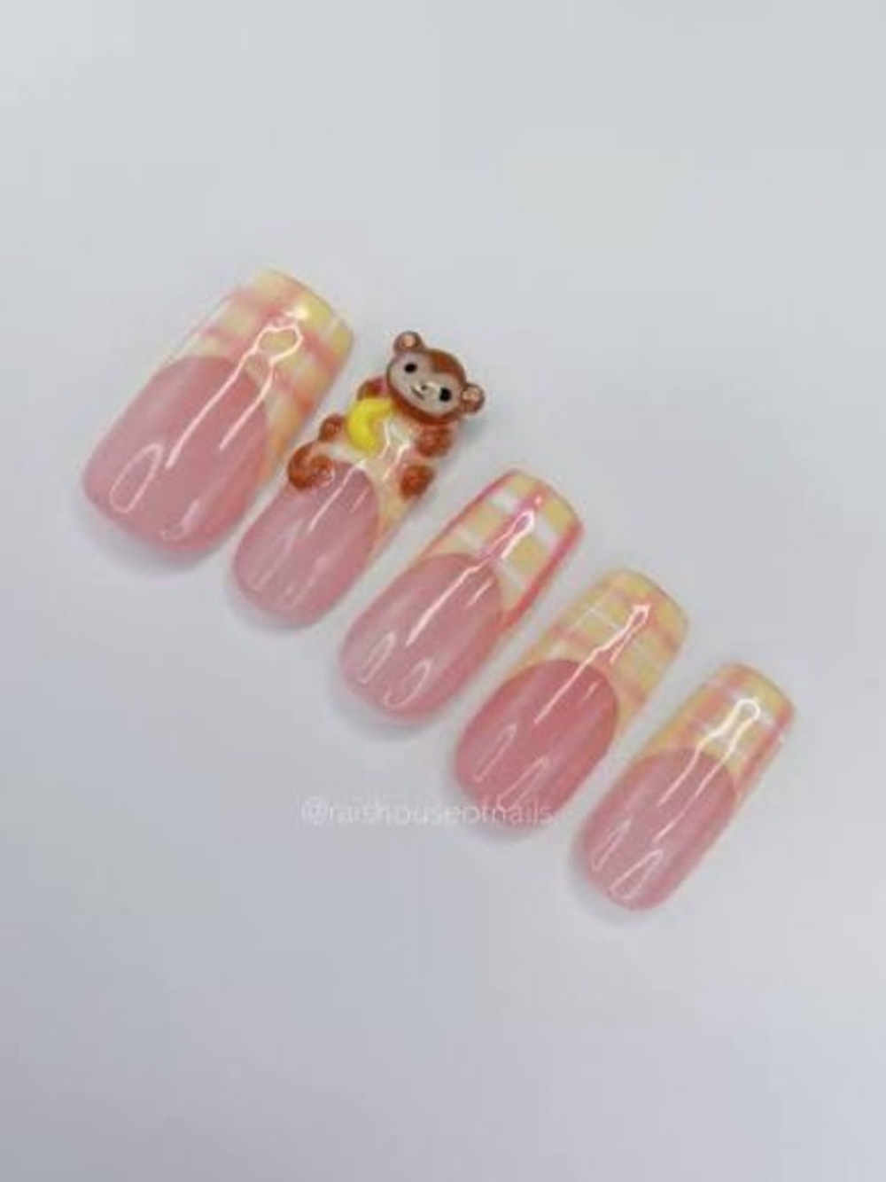 Plaid Press-On Nails